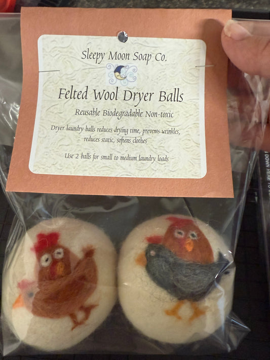 Felted Wool Laundry Dryer Balls: Chickens