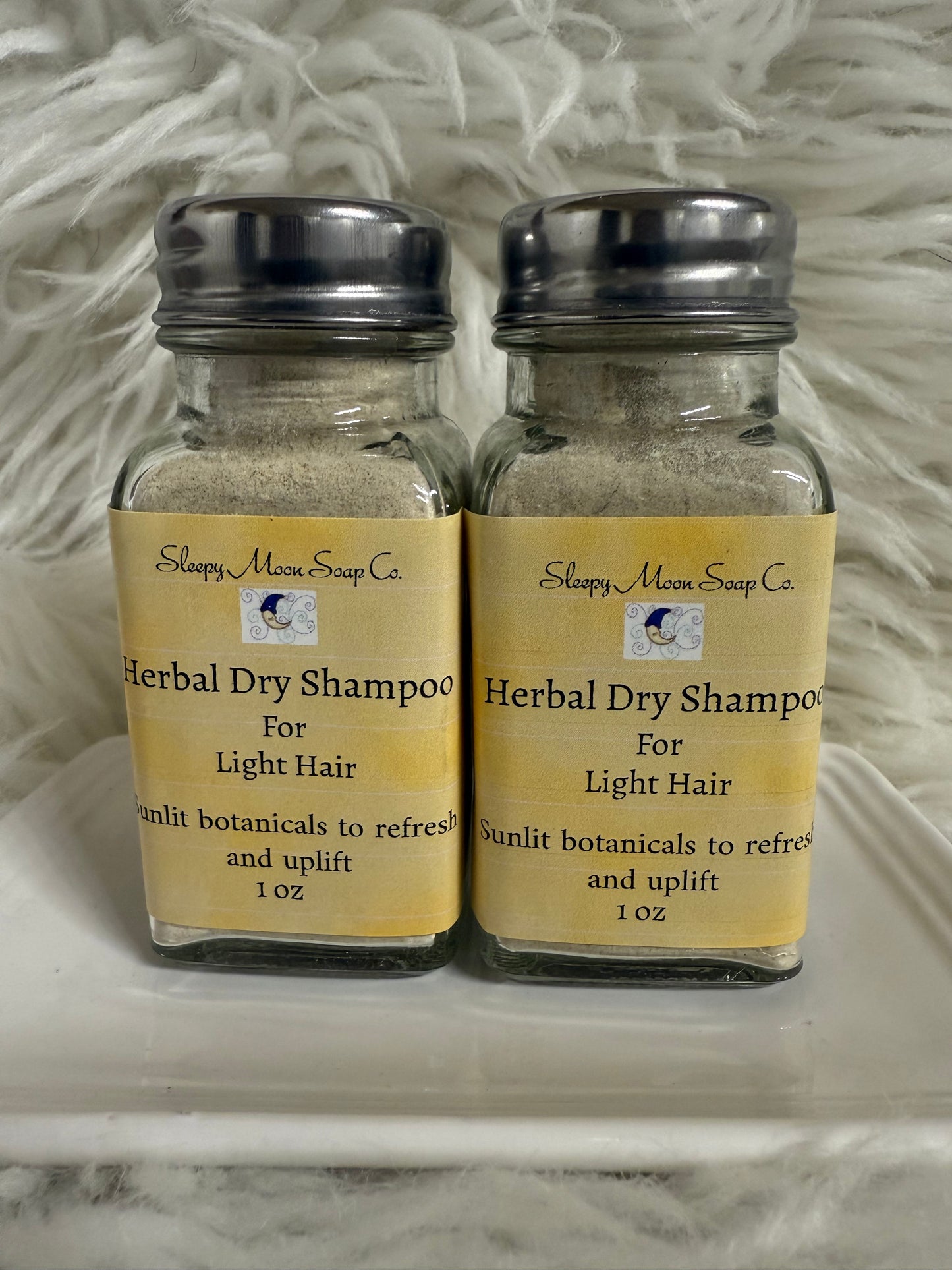 Herbal Dry Shampoo for light hair
